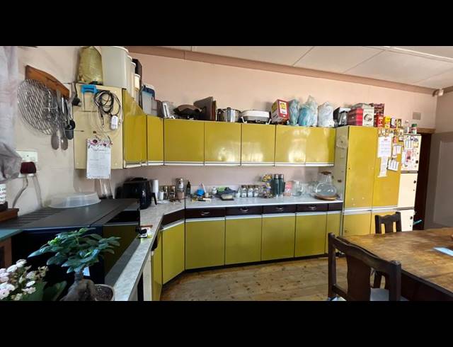 6 BEDROOM HOUSE FOR SALE IN BOKSBURG WEST